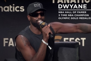 韦德谈退役生活😉：最喜欢弄葡萄酒和打高尔夫 我和奥巴马打过