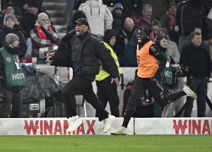 孔帕尼：还有很多工作要做 不该过分赞扬年轻人但会支持他们