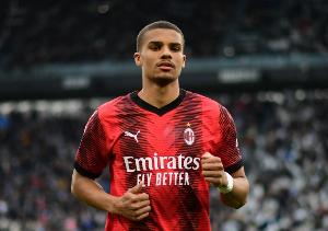 继续施压，迪马：3000万欧报价佳夫被米兰拒绝后，纽卡将提高报价