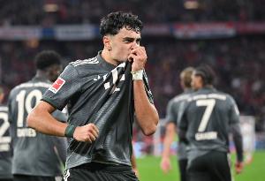 拜仁官方：帕夫洛维奇开始跑步训练，为复出做准备