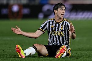 米体：米雷蒂已同意加盟那不勒斯，两支俱乐部还有约400万欧差距