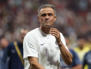 恩里克：巴黎配不上欧超杯冠军&热刺表现更好 我对舍瓦利耶很满意