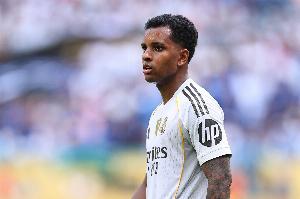 罗马诺：若萨维尼奥离队曼城考虑罗德里戈，哈维-西蒙斯不是目标