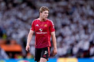 TA：霍伊伦被排除出曼联今晚大名单，他被告知很难获得出场时间