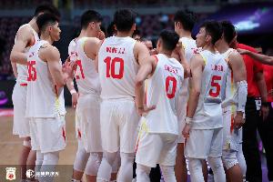 羊城晚报：一分憾负夺男篮亚洲杯亚军，这样的中国男篮，值得爱！