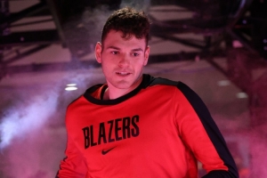 拓记：克林根仍是中锋位置的最优选 罗威伤多&杨瀚森的篮板待考验