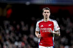 镜报：阿森纳继续处理球员的转会，基维奥尔和海因都有可能离队