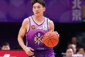 矣进宏：杜锋指导是帮助我最多最大的人 男篮的教练里我最佩服他