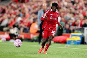 邮报：弗林蓬腿筋不适正全力恢复，将缺席对阵纽卡的比赛