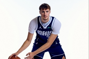 格里芬：弗拉格是近年来进入NBA的最全面球员 他能传球投篮和防守