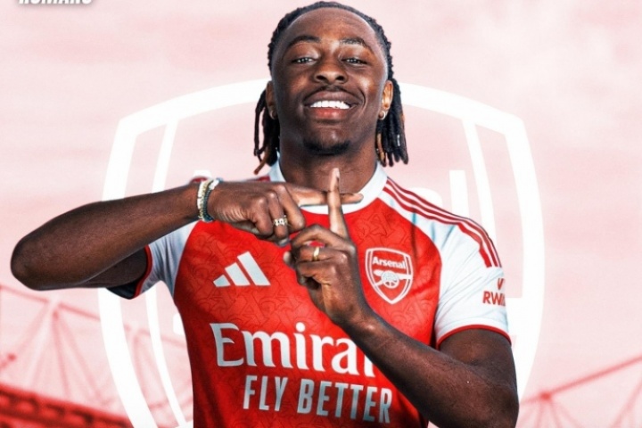 詹俊：就像张指评论说的，埃泽脑子好使，阿森纳进攻端豁然开朗！