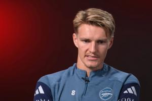 厄德高：苏维门迪是一名顶尖的球员，他能找到任何传球路线破线