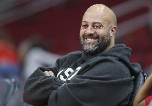 斯通：很多“火箭队内部消息”都是假的&为了流量 我们不联系媒体