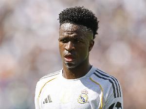 马卡：维尼修斯更衣室地位并未改变，但他状态下滑是不争的事实