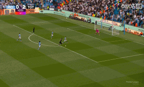 精彩两连扑！比赛尾声特拉福德连续扑出索兰克+奥多贝尔射门