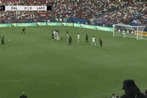 任意球直接破门！孙兴慜攻入洛杉矶FC处子球