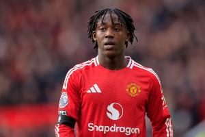 和麦克托米奈重聚？邮报：那不勒斯考虑引进曼联小将梅努