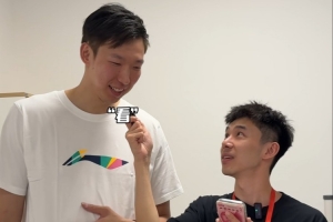 赚320块见好就收~周琦NBA问答：GOAT是詹姆斯 最喜欢杜兰特