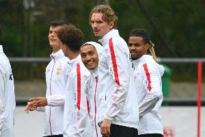 天空体育：沃尔特马德已抵达纽卡，周五上午会接受体检