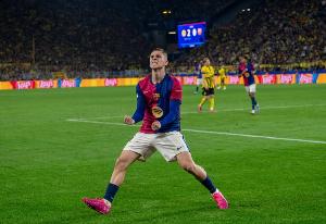 记者：切尔西4000万欧报价费尔明，巴萨方面尚未给出回应