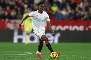 记者：汉堡接近与阿森纳谈妥洛孔加转会，费用预计不会太高