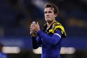 记者：切尔西计划让奇尔维尔永久转会至斯特拉斯堡