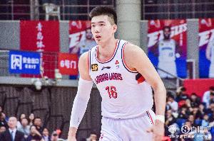 真挚的祝福！祝广东男篮新援焦泊乔24岁生日快乐！🎂