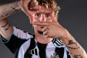 沃尔特马德谈加盟纽卡：我将在世界最佳联赛中踢球而且可以踢欧冠