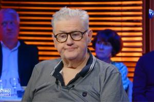 👀记者：法国队现在全是黑人，我儿子11岁时在队里被黑人欺负