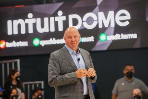 名嘴：鲍尔默不是鲁莽的暴发户 搞阴阳合同不符合他的行为逻辑