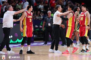 一座大山！U16男篮不敌澳大利亚屈居亚军 复刻男篮此前亚洲杯结果