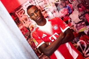 👀记者：杰克逊德国杯首发不计入买断的40场 欧冠+德甲最多49场