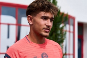 踢球者：比朔夫休战三周后于周一回归球队合练，周末有望进大名单