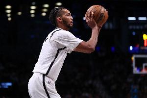 美记：扎伊尔-威廉姆斯放弃了新合同中被动获得的交易否决权