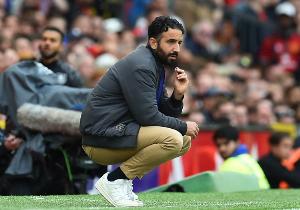 开赛一个月了！曼联本赛季只赢了1场伯恩利，5场3负还输给英乙队