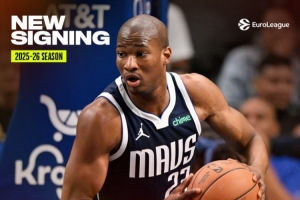 2021年19号秀！阿纳多卢埃菲斯队官宣凯-琼斯加盟