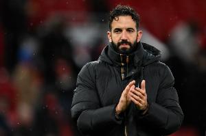 邮报：本菲卡主席头号候选人观赛曼市德比，他有可能将阿莫林带回