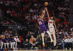 还想再打几年？杜兰特：能打几年就打几年 希望我能打到40岁吧