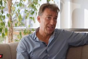 名宿：我希望有一天能得到皇马球迷的认可，这些都是金钱买不到的