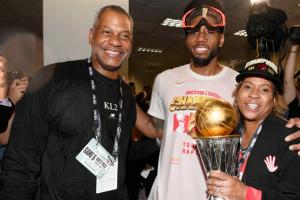 湖人今年价值100亿！卡舅6年前曾开口要湖人的股份