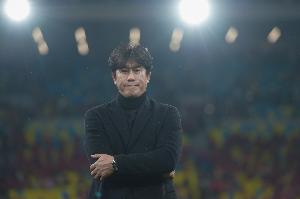 足球报：蓉城策略大方向是对的，双方换人体现阵容差距