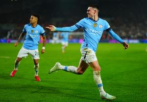 福登：哈兰德似乎在不断打破每项纪录 德布劳内永远是曼城传奇