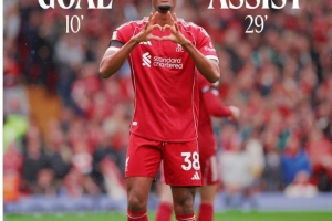 前30分钟传射建功，利物浦官推晒赫拉芬贝赫海报：多棒的球员！