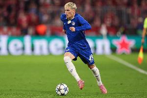 🤬曼联球迷辱骂加纳乔：阿根廷来的贪财***，他不会再拿冠军