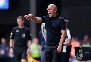 斯洛特：顶级英超球队都有两名出色的9号位球员，我们也不例外