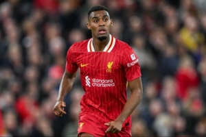 英媒：利物浦准备与赫拉芬贝赫续长约，球员现合同到2028年