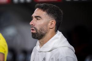 谁来？每体谈皇马右后卫选择：巴尔韦德不想踢，阿森西奥踢不了