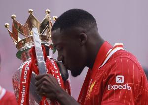 队报：科纳特收到续约新报价，利物浦对达成续约仍有信心