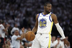 Marks：库明加1月15日前交易受限 签下霍福德后将触发硬工资帽