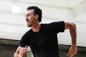 🛬广州男篮已抵达美国！第一次合练⛹️✅  开启备战模式🔥